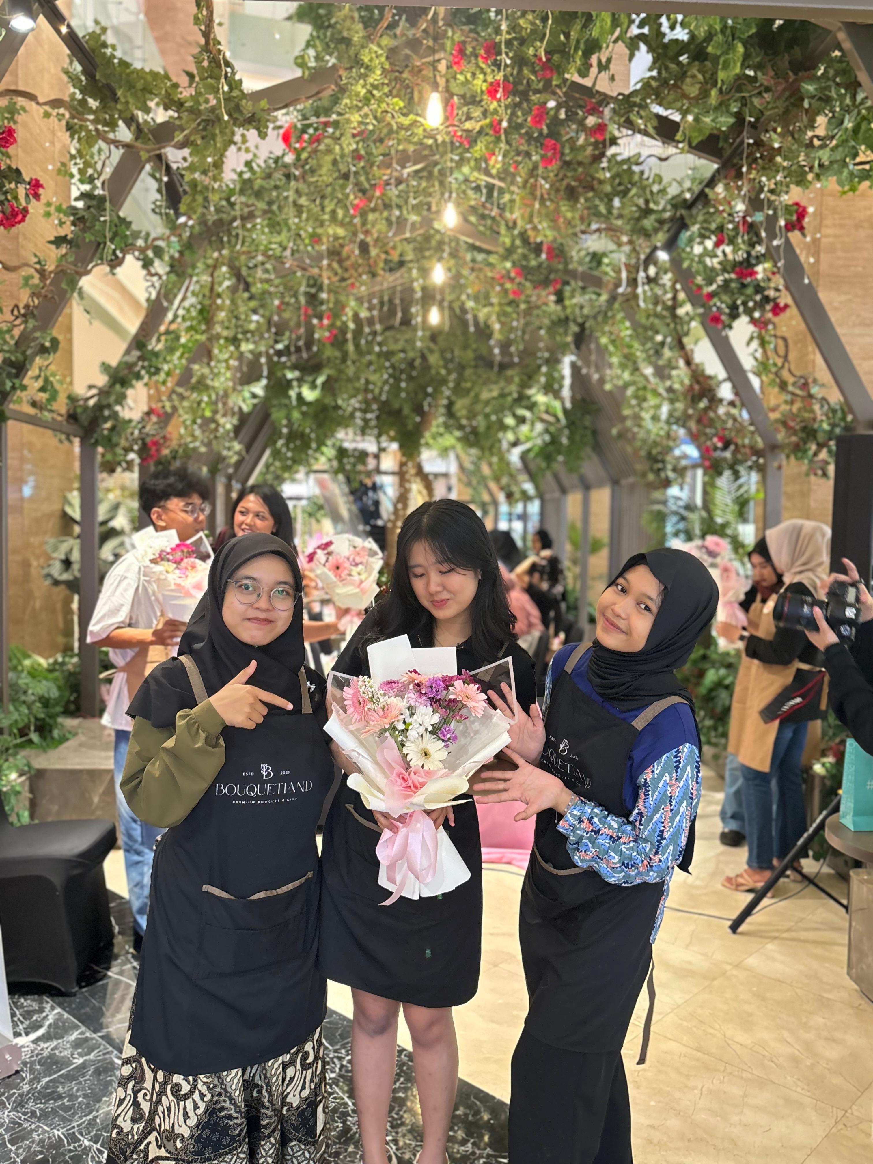 Bouquetland Team